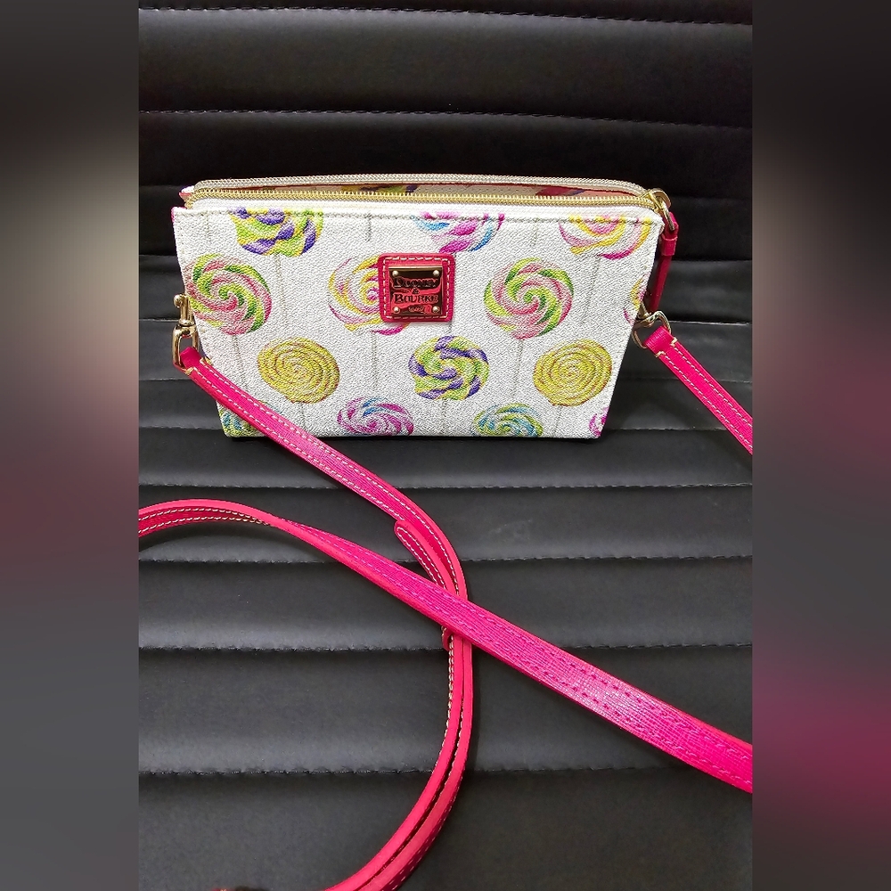 Dooney & Burke Rare Hard to find Lollipop crossbody/ clutch. Excellent condition